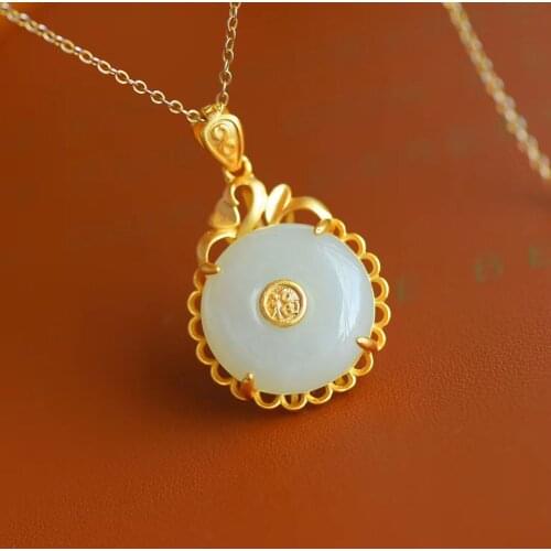Hetian White Jade Safety Buckle Pendant Womens Natural Jade Pebble Jade Clavicle Chain Xinjiang Jue Suet Exquisite Pendant
