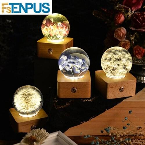 Portable Mini BT Speaker LED Night Light Music Box Crystal Ball Dry Flowers Inside Valentine And Mothers Day Gifts Home Decor