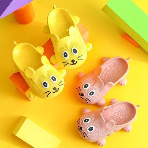2020 New Children Slippers Cute Cartoon Boys Slippers Non-slip Home Flip Flops Outdoor Casual Sandal Girls Slippers Kids Shoes