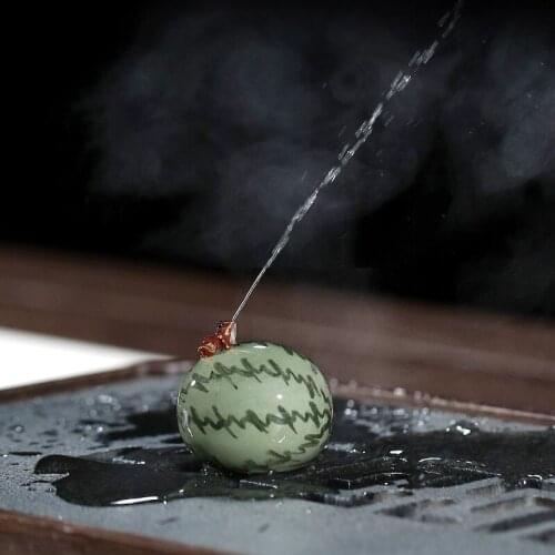 Tea pet ornaments Watermelon squirting frog Small toy Purple sand material Tea set Handmade Home Decoration Tea tray decoration