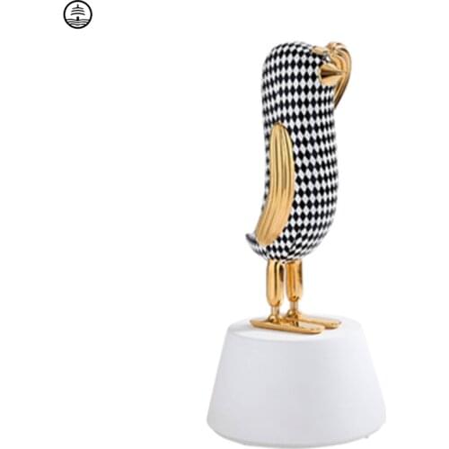 Nordic Room Decor Hope Bird Salute Statue Creative Resin Modern Animals Sculpture Home Decorations Accessories Figurines A1346