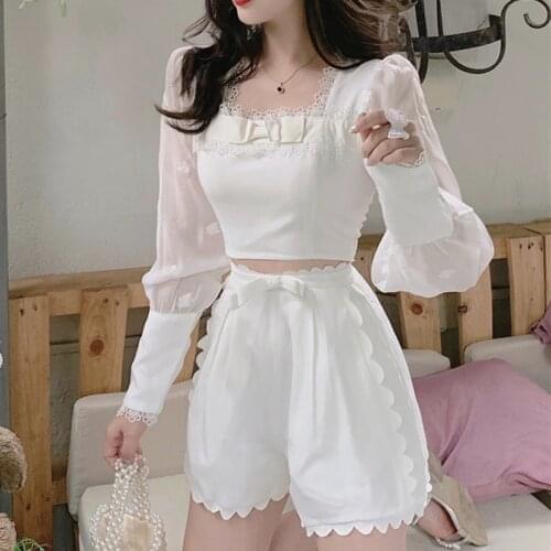 Two Piece Sets Spring French Hepburn Hubble-Bubble Sleeve Embroidery Jacket Wavy High Waist Shorts Bow Lace Top Square Collar