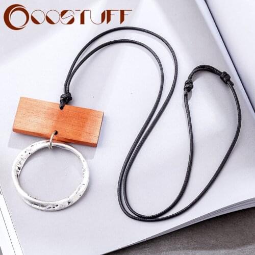 2021 Womens Simple Wooden Jewelry Vintage Statement Necklace & Pendants Fashion Long Chain Neck Decoration Accessiores Necklace