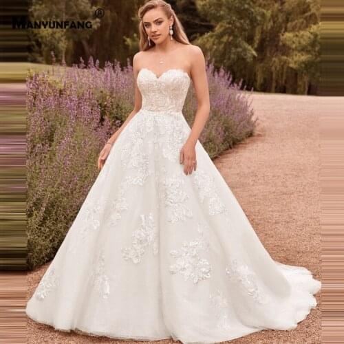 Custom Made Strapless Embroidery Appliques Tulle Chapel Train Bridal Ball Gown Luxury Sleeveless Button Back Wedding Dress