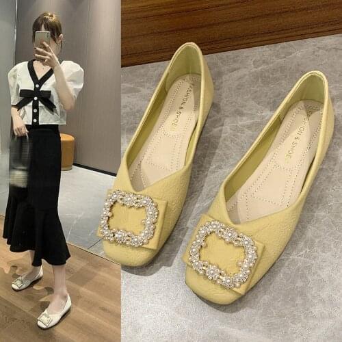 Womens Flat Shoes Soft Soled Shoes with Rhinestone Buckle in Korean Style