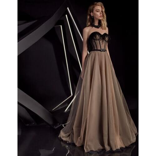 Lakshmigown Robe Gothic Black Sweetheart Wedding Dress 2021 Hochzeit Cute Feather Bridal Wedding Gown Off the Shoulder