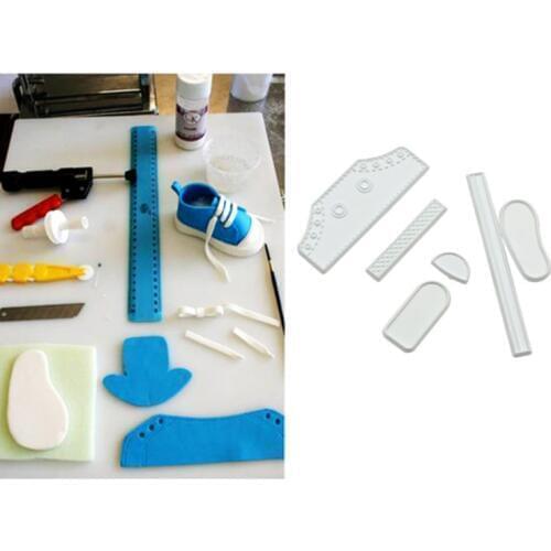 3D Baby Shoes Form Plastic Cake Fondant Soap Mold 3D Sneaker Shape Cake Decorating Tools Pastry Kitchen Decoration Bakeware