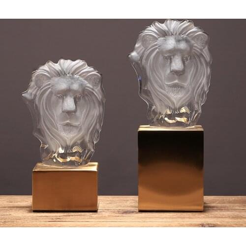 European-style modern metal crystal glass lion head decoration furniture living room wine cabinet decorations for home