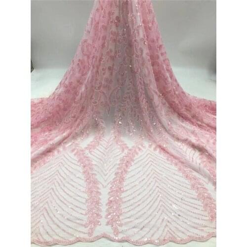 High-end luxury handmade beads white wedding dress fashion bead embroidery, suitable for banquet wedding evening dress