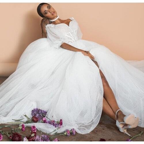 New Design Puff Sleeve Dots Tulle Wedding Dresses Boho Princess Pleats Lace Bride Dresses Plus size Beach Wedding Gowns 2021