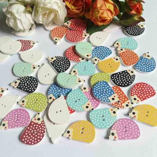 50pcs/pack mix Pattern Hedgehog bunttons Cartoons Wooden Buttons for Craft Sewing scrapbook buttons decorativos 2 Holes 17x25mm
