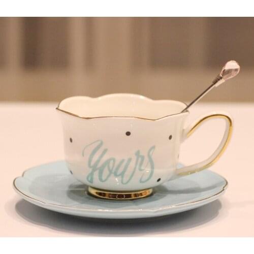 European Personalized Coffee Cup Bone Porcelain Funny Teacup And Saucer Coffee Mug Cute Espresso Kahve Fincan Home Drinkware