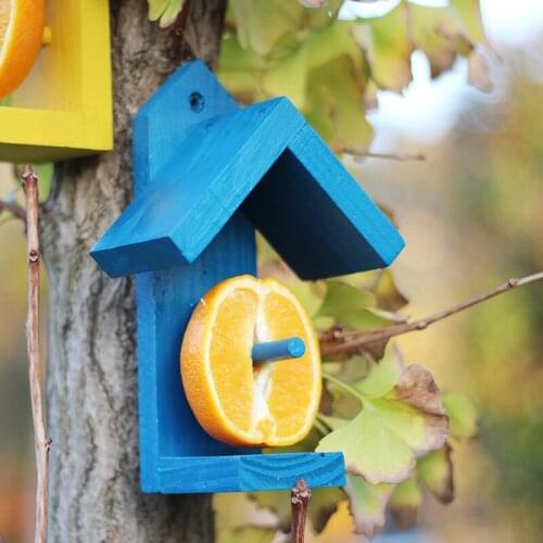 Simple design nice color decorative wood bird feeder from fruit/corn/bread
