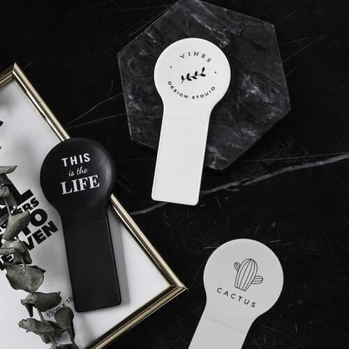 Creative Printed Toilet Cover Lifting Device Portable Toilet Lid Handle Anti-dirty Cover Bathroom Gadgets Accessories