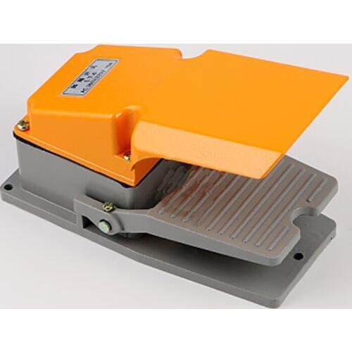 AC 380V 15A LT4 Foot Switch Pedal Switch 1NO 1NC Self-reset Metal Aluminum Outer Power Controller Switch With Protective Cover