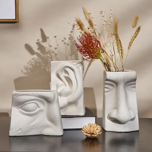 Nordic Facial Sculpture Ceramic Flower Vase Living Room Ceramic Vase for Decoration Flower Arrangement Container Home Decoration