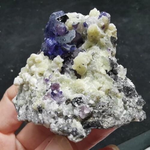 62.3gBut rare purple fluorite, arsenopyrite, mica, crystal mineral specimens heal original stone geology teaching home decoratio