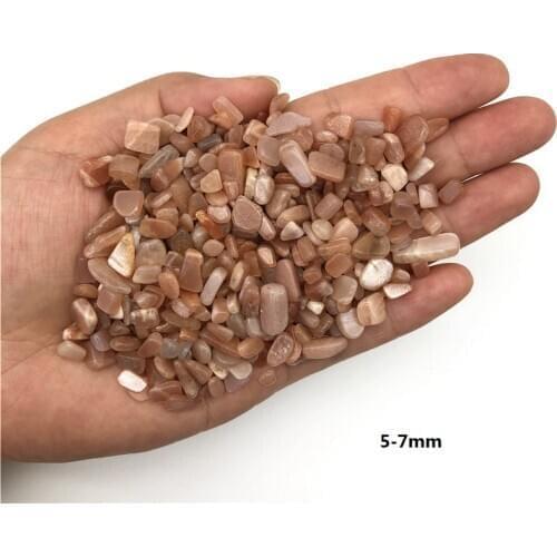 Wholesale 50g 2 Size Natural Red Moonstone Gravel Rock Quartz Gemstone Mineral Specimen Quartz Crystals Natural Stones