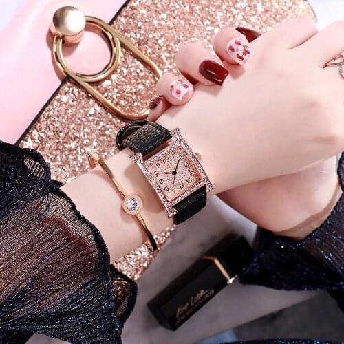 OUBAOER Ladies Gold Watch