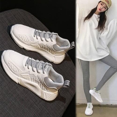 Womens Sports Shoes 2021 New Student Casual Shoes Lightweight Shock Absorption Soft Bottom Mesh Breathable Solid Running Shoes