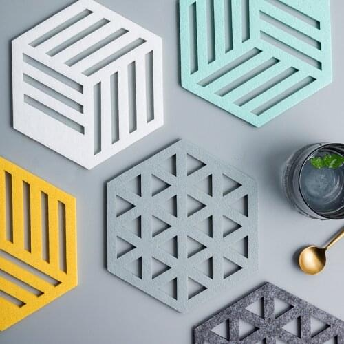 1pcs Creative Felt Coaster Hexagon Hollow Cup Mat Soft Heat Insulated Non Slip Pad Home Hot Drink Holder Desktop Decoration
