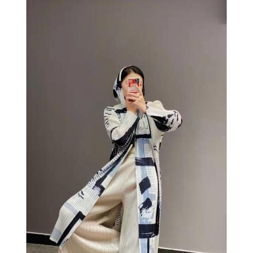 BLUE FOLD Women's Raincoats