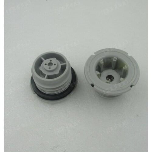 For BYD F0 Petrol Tank Cap Filler Cap Threaded Cap Liner with Anti- Suction Holes Flat