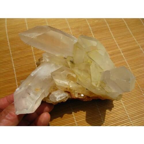 1070g natural rock quartz crystal cluster original