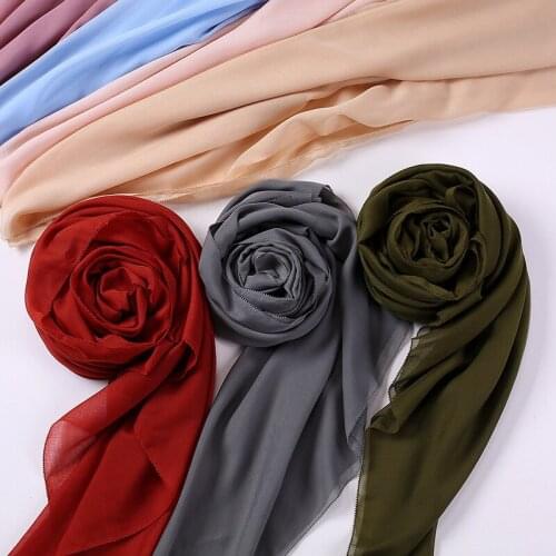 110*110CM New Style Malaysia Indonesia Cotton and Linen Ladies Headscarf Monochromatic Cotton Yarn Big Square Scarf Wholesale
