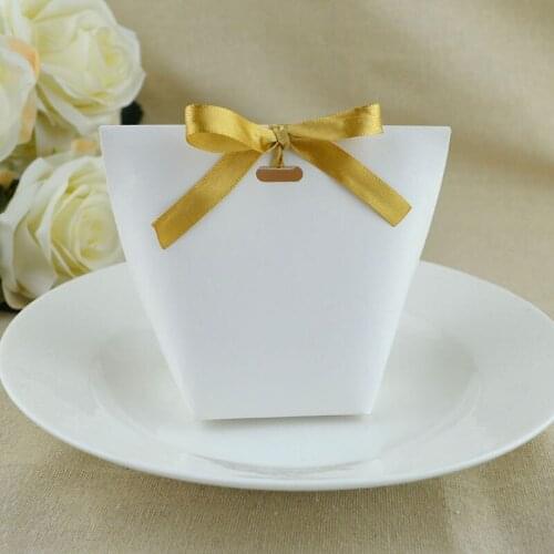 50pcs Blank Kraft Paper Bag White Black Candy Bag Wedding Favors Gift Box With Ribbon Package Birthday Party Decoration Bags