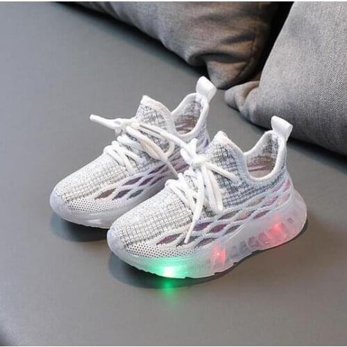 Size 21-30 Baby Breathable Toddler Shoes Boys Lightweight Glowing Sneakers Girls Luminous Sneakers Kids Led Light Up Shoes