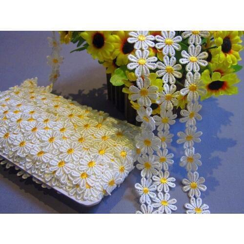5Yard/lot Colorful exquisite lace trim water soluble DIY clothes accessories 2.6cm wide flowers white embroidered fabric