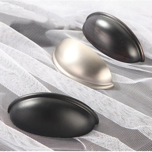 Chinese medicine cabinet cabinet drawer handle hand cabinet door retro handle antique copper European semi-circular shell vintag