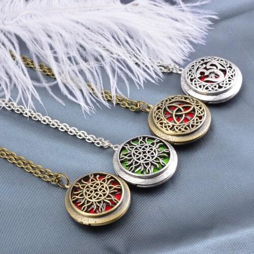 Vintage Yoga Pattern Carved Aromatherapy Essential Oil Diffuser Lockets Pendant Necklace For Sweater Necklace Christmas Gift