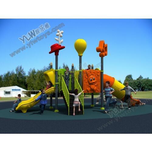 2017 small amusement plastic outdoor playground slide for school/park/community with CE/TUV