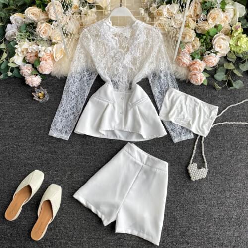Women Fashion 2020 New Scheming Perspective Lace Stitching Tops + High Waist A- Line Shorts Two-Piece Sets N579