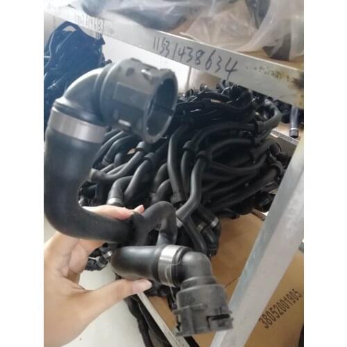 Top Radiator Hose for BMW E38 E39 520i 523i 525i 528i 530i 11531438634