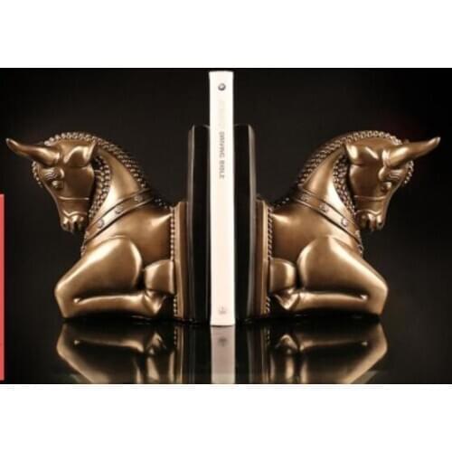 Household animal bullfight put a cow head book by office decoration resin creative gifts crafts statue decorated sculptures