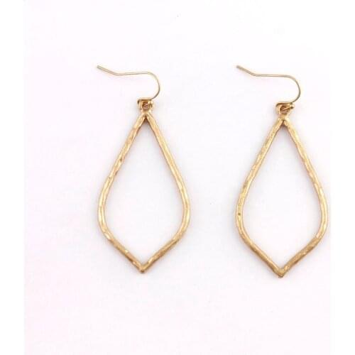 Vintage Minimalist Design Hollow Teardrop Earrings for Women Handmade Hammered Metal Drop Earrings Jewelry