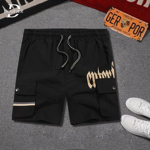 Men Casual Shorts 2021 Summer New Loose Multi-pocket Jogger Shorts Mens Sportswear Workout Beach Shorts Fashion Bottoms Printing