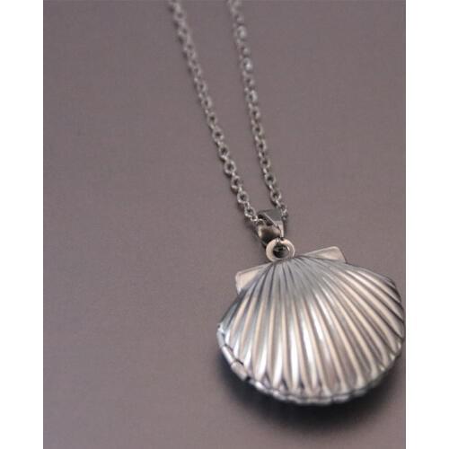 1pc Cute Lined Shell Photo Frame Pendant Necklace Stainless Steel Charms Locket Necklaces Women Men Fashion Memorial Jewelry