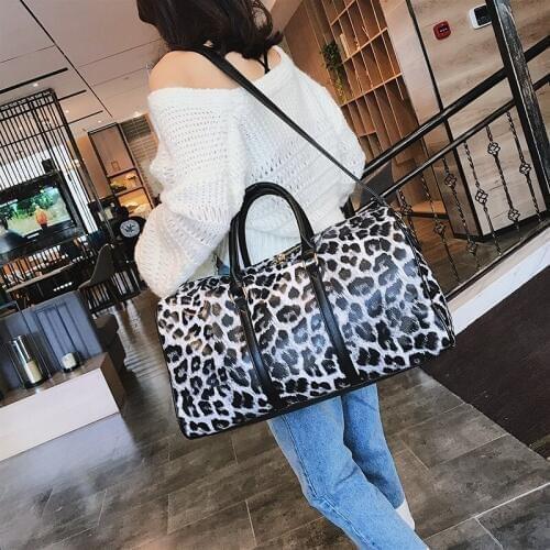 New Fashion Leopard Print Shoulder Travel Bag Trendy Chic Shoulder Crossbody Bag Temperament Large Capacity Boston Travel Bag