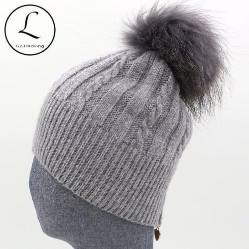 Winter Womens Hats With Zipper Striped Beanies Hat Women Knitted Wool Skullies Casual Knit Hat With Big Raccoon Fur Pom Pom Hat