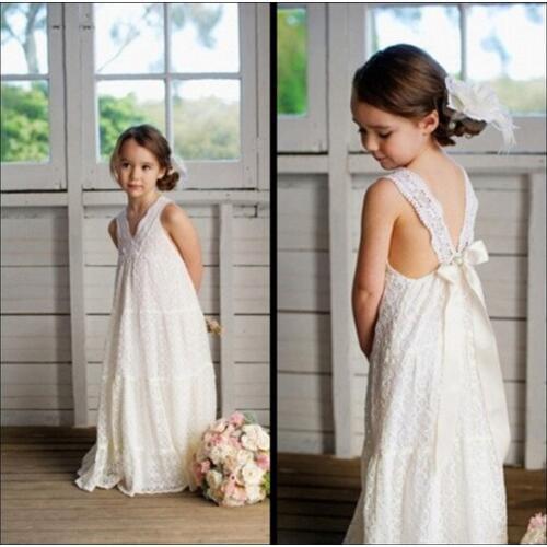 Romantic Summer Boho Flower Girls Dresses Floor Length V-Neck Backless Vintage Maxi Ivory Lace Kids Bohe Beach Wedding Wear