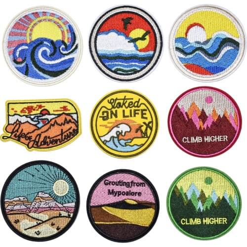 Outdoors Embroidery Patches Iron on Patch Scenery Label Sew-on Embroidered Appliques Thermo Stickers DIY Clothing Sewing Pattern