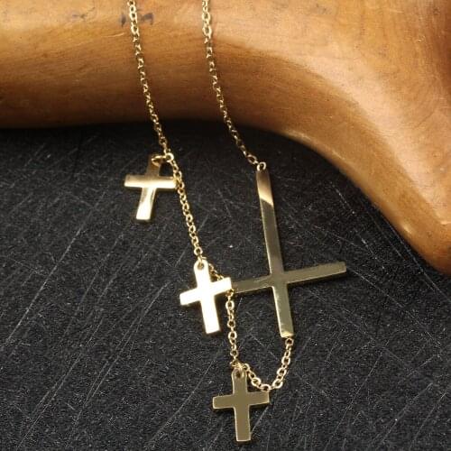 Necklace Women 2020 Fashion Glamorous Cross Pendant Chain Clavicle Chain Pretty Simple Girl Necklace Accessories
