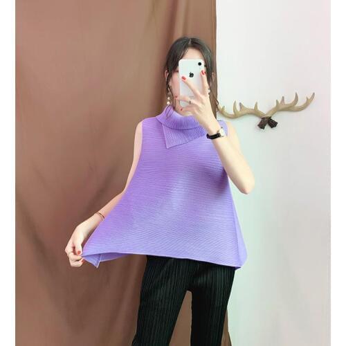 Miyake Folds Solid Color Classic Pleated Pleated Vest Large Size Womens Sleeveless Loose Fashion Bottoming Shirt