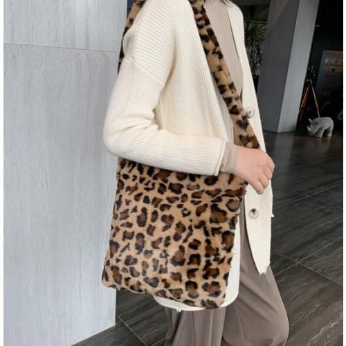 Leopard Plush Shoulder Bags for Womens Winter Fashion ladies Vintage Handbags women Large Capacity Messenger Bag A102705