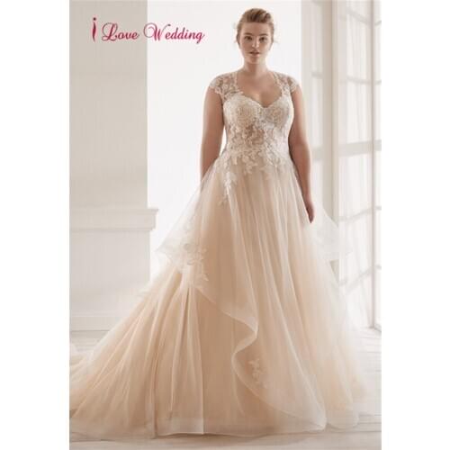 Women Luxury Wedding Dress Appliques Sweetheart Illusion Back Button Cap Sleeves Ruched Plus Size Princess Boho Wedding Gowns