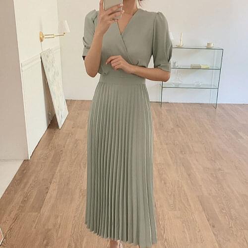Dresses Women Summer Slim Elastic High Waist Elegant Temperament V-neck Short Sleeve Pleated Dress Women Solid Wild Chic Korean